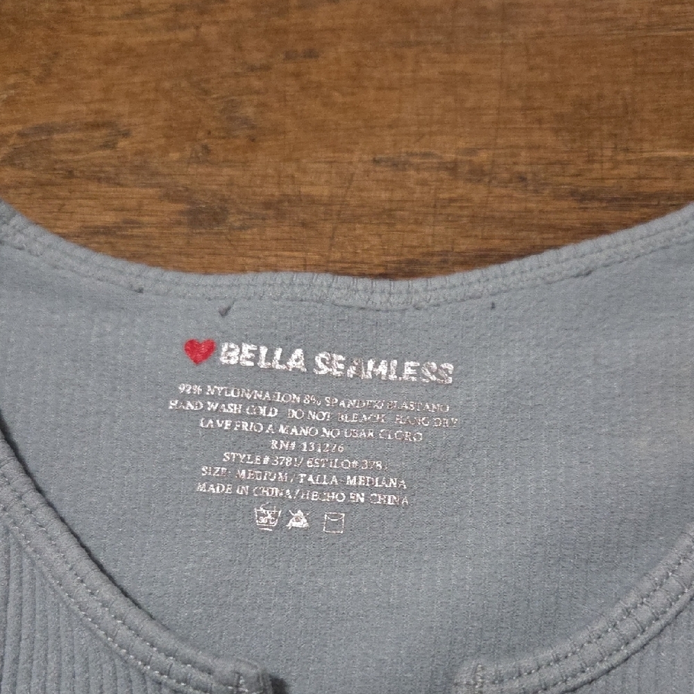 🔵3/$13 Bella Seamless Cropped Ribbed Tank Top - Picture 2 of 6